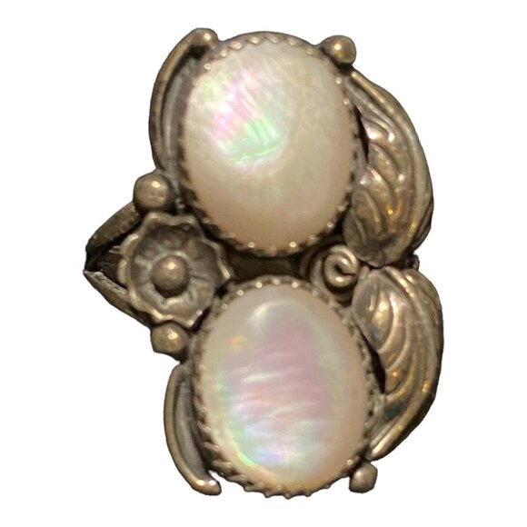 Ring Size 5.5 2 Mother of Pearl 10mm x 8mm Native Possibly Old Pawn Sterling Sil - Picture 9 of 14